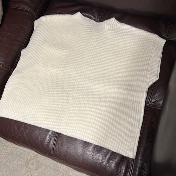 NWOT Ugerlov Knit PULLOVER SWEATER TOP SIZE M CREAMY WHITE COLOR - Picture 4 of 10